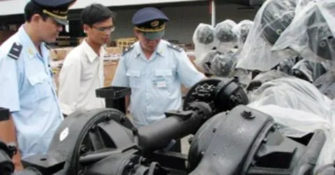 Bộ trưởng Bộ Khoa học và Công nghệ Nguyễn Quân trả lời về kiểm soát nhập khẩu máy móc, dây chuyền công nghệ cũ
