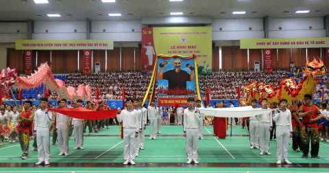 Khai mạc Đại hội Thể dục thể thao Phường Nghĩa Đô lần thứ IV, năm 2013
